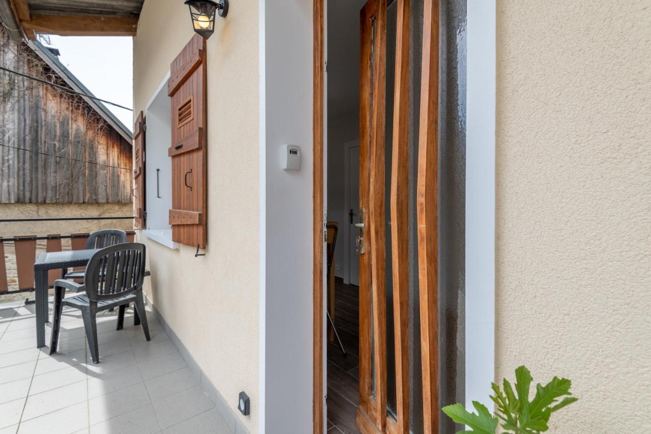 Appartement Lumineux Au Centre Du Village Saint-Felix  Bagian luar foto